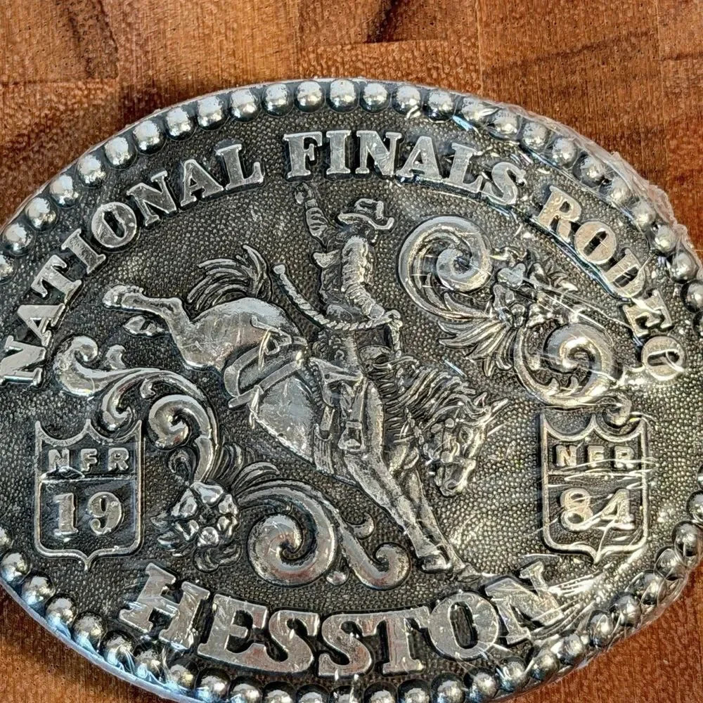 Hesston vtg 1984